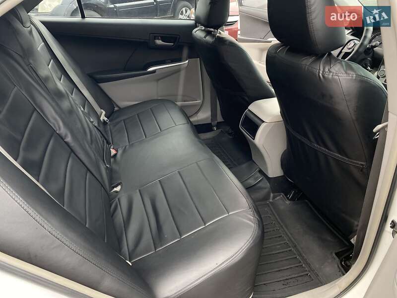 Седан Toyota Camry 2014 в Киеве фото 9 Седан Toyota Camry 2014 в Киеве