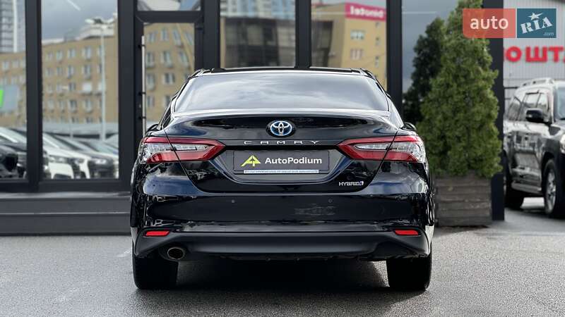 Седан Toyota Camry 2022 в Киеве фото 6 Седан Toyota Camry 2022 в Киеве