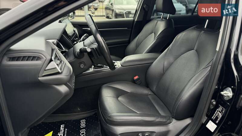 Седан Toyota Camry 2022 в Киеве фото 14 Седан Toyota Camry 2022 в Киеве