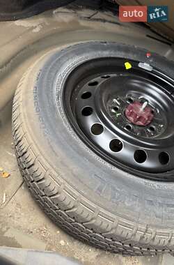 Седан Toyota Camry 2005 в  фото 20 Седан Toyota Camry 2005 в
