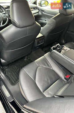 Седан Toyota Camry 2018 в  фото 49 Седан Toyota Camry 2018 в