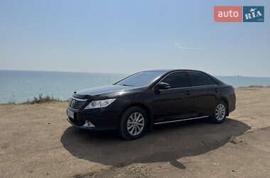Toyota Camry 2011