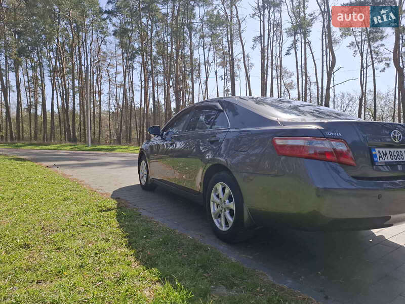 Седан Toyota Camry 2010 в Житомире фото 5 Седан Toyota Camry 2010 в Житомире