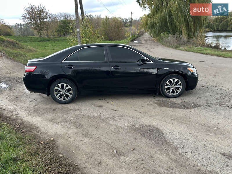 Седан Toyota Camry 2007 в Умані