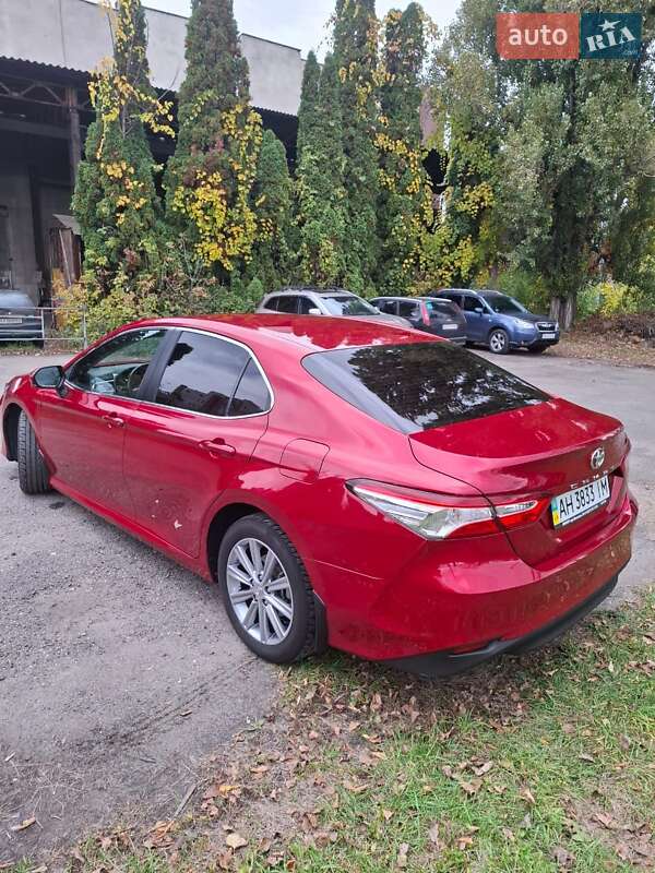 Седан Toyota Camry 2018 в Києві