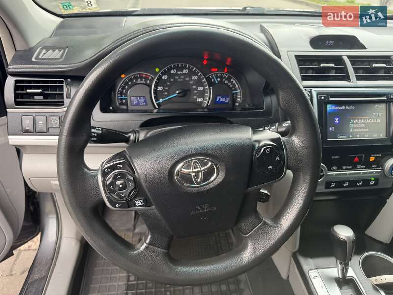 Седан Toyota Camry 2014 в Киеве фото 8 Седан Toyota Camry 2014 в Киеве