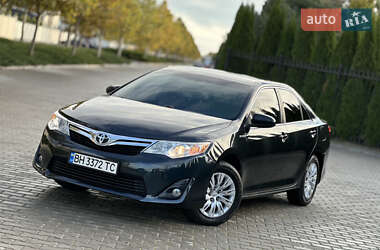Седан Toyota Camry 2013 в 