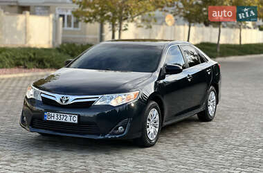 Седан Toyota Camry 2013 в 