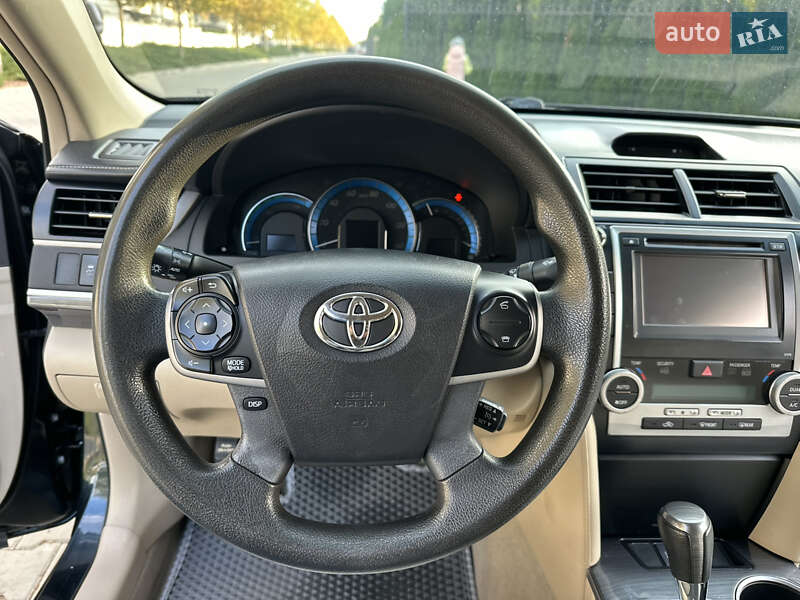 Седан Toyota Camry 2013 в Одесі