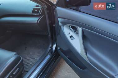 Седан Toyota Camry 2010 в 