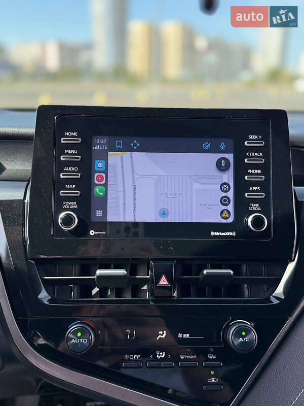 Седан Toyota Camry 2020 в Киеве