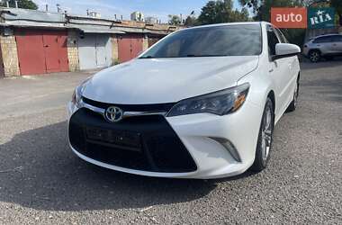 Седан Toyota Camry 2017 в 