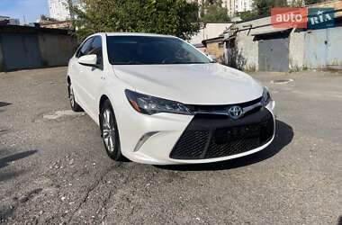 Седан Toyota Camry 2017 в 