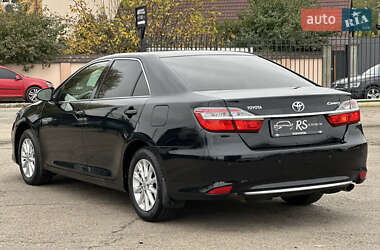 Седан Toyota Camry 2016 в 