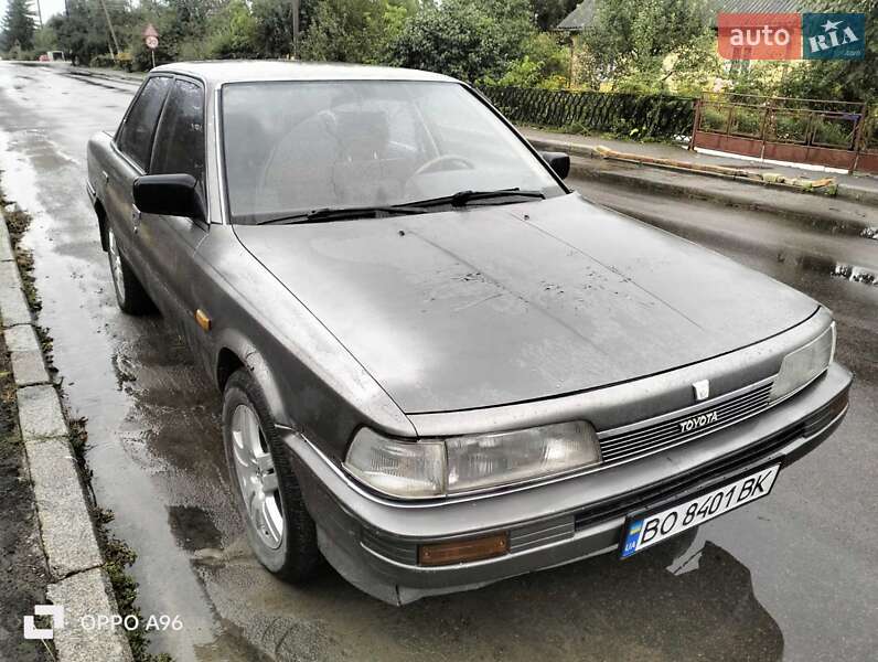 Седан Toyota Camry 1989 в Зорі фото 7 Седан Toyota Camry 1989 в Зорі
