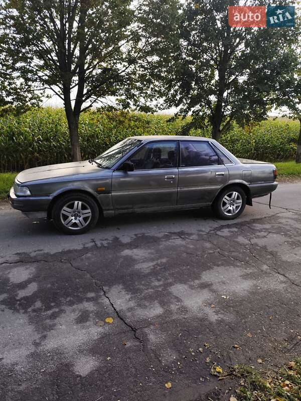 Седан Toyota Camry 1989 в Зорі фото 14 Седан Toyota Camry 1989 в Зорі