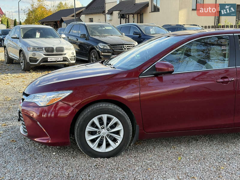 Седан Toyota Camry 2017 в Стрию