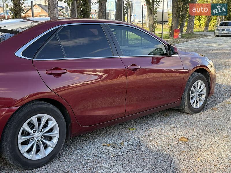 Седан Toyota Camry 2017 в Стрию