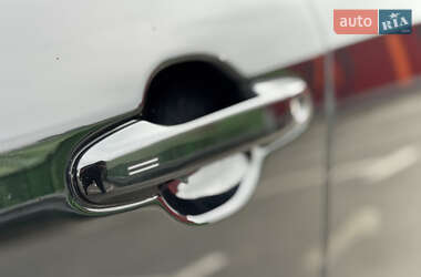 Седан Toyota Camry 2013 в 