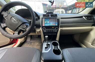 Седан Toyota Camry 2012 в 
