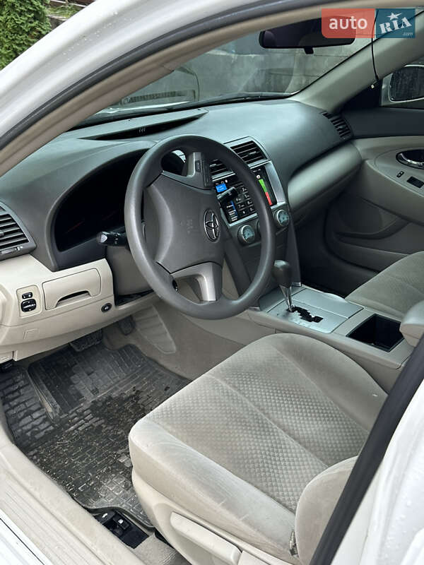 Седан Toyota Camry 2008 в Кременце