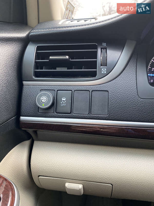 Седан Toyota Camry 2014 в Киеве