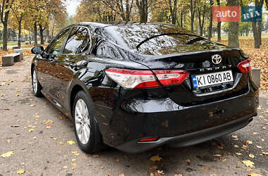 Седан Toyota Camry 2018 в 
