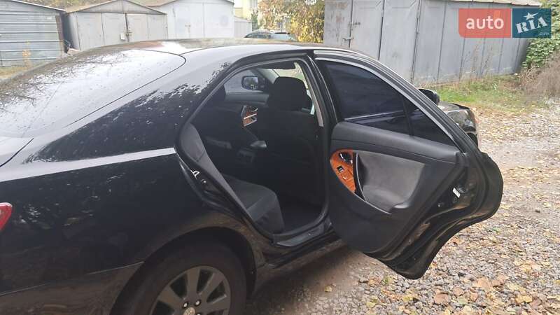 Седан Toyota Camry 2008 в Виннице