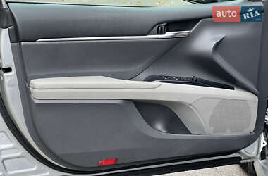 Седан Toyota Camry 2020 в  фото 29 Седан Toyota Camry 2020 в