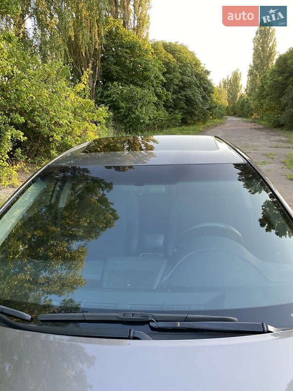 Седан Toyota Camry 2017 в Киеве фото 15 Седан Toyota Camry 2017 в Киеве