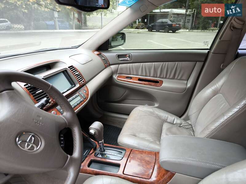Седан Toyota Camry 2003 в Одессе