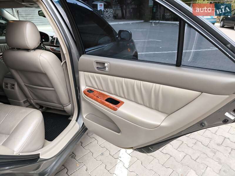 Седан Toyota Camry 2003 в Одессе