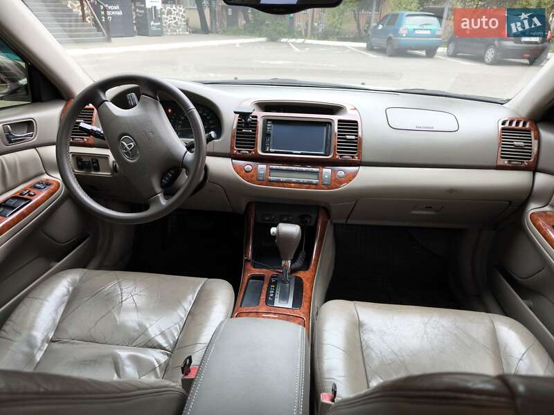 Седан Toyota Camry 2003 в Одессе