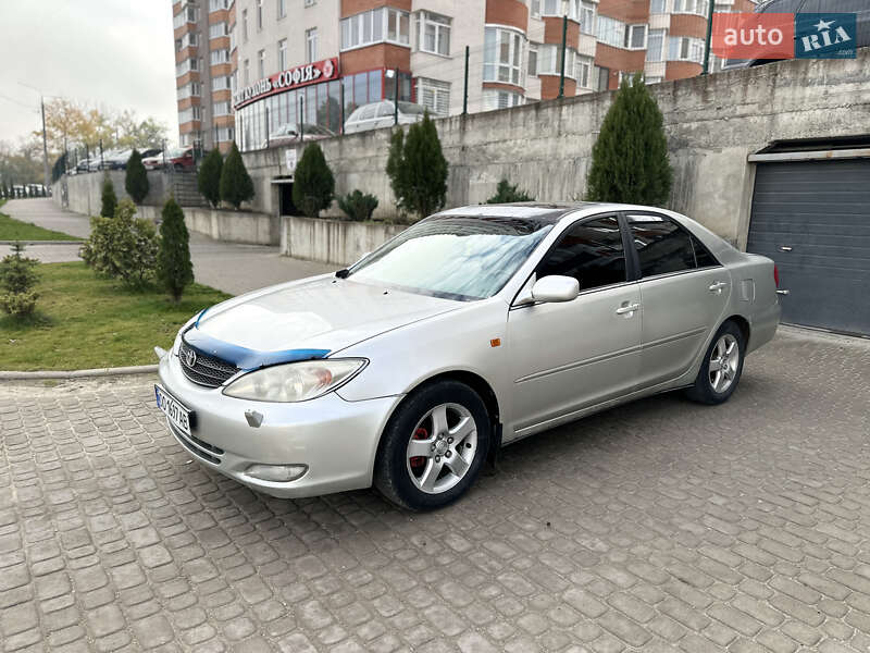 Седан Toyota Camry 2003 в  фото Седан Toyota Camry 2003 в