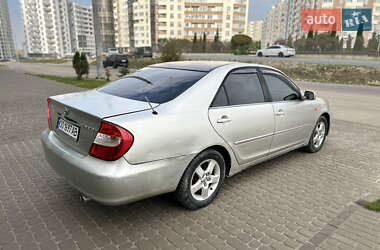 Седан Toyota Camry 2003 в  фото 11 Седан Toyota Camry 2003 в