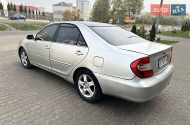 Седан Toyota Camry 2003 в  фото 20 Седан Toyota Camry 2003 в