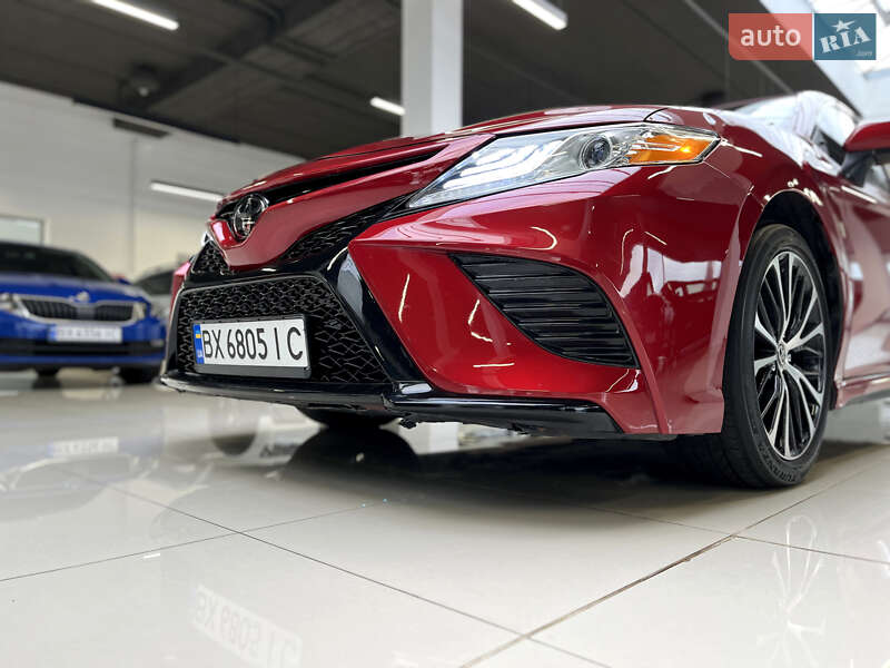 Седан Toyota Camry 2020 в Хмельницком фото 2 Седан Toyota Camry 2020 в Хмельницком