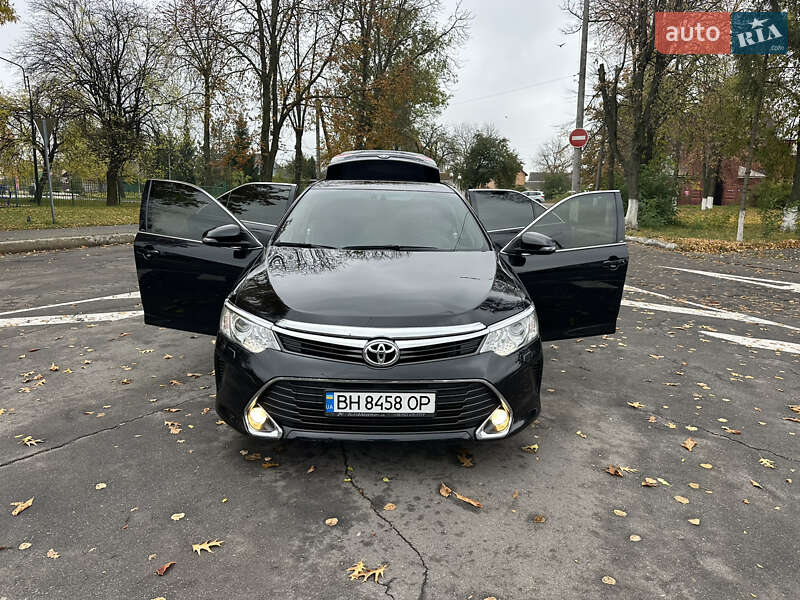 Седан Toyota Camry 2017 в Вінниці