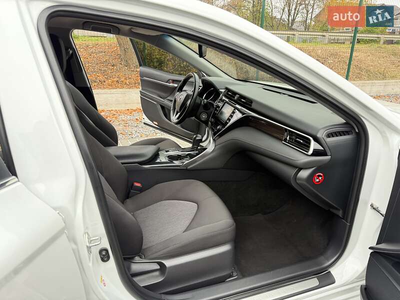 Седан Toyota Camry 2018 в Виннице фото 35 Седан Toyota Camry 2018 в Виннице