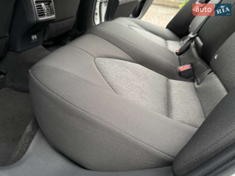 Седан Toyota Camry 2018 в Виннице фото 40 Седан Toyota Camry 2018 в Виннице
