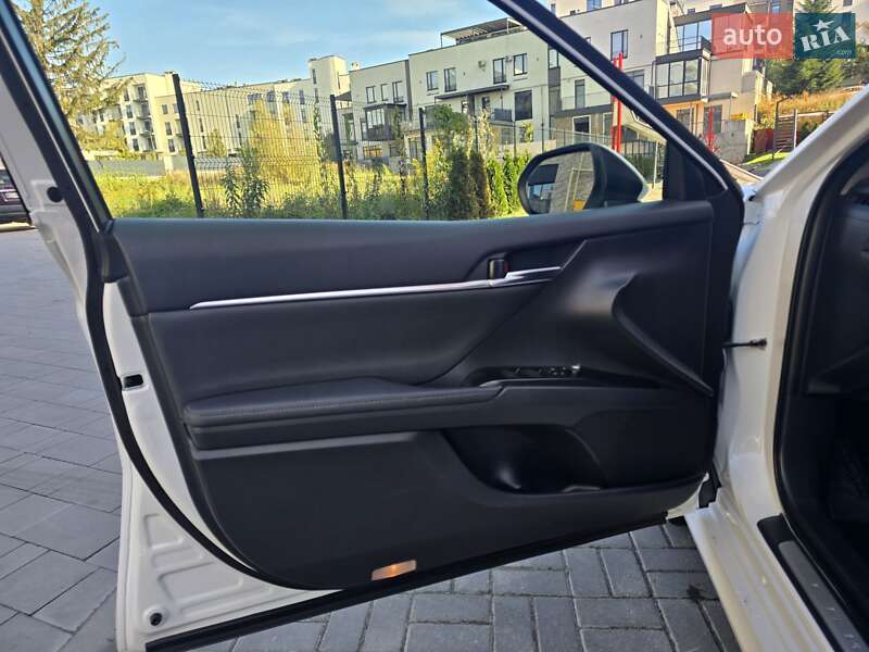 Седан Toyota Camry 2021 в Львове фото 15 Седан Toyota Camry 2021 в Львове