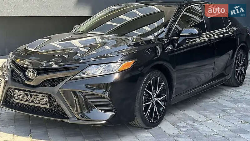 Седан Toyota Camry 2021 в Киеве фото Седан Toyota Camry 2021 в Киеве