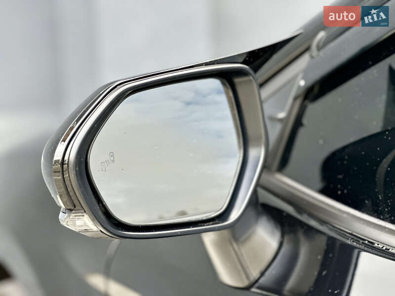 Седан Toyota Camry 2024 в Києві