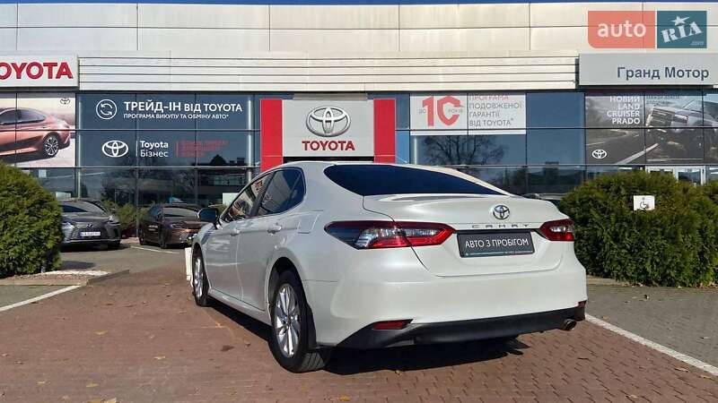Седан Toyota Camry 2022 в Хмельницком фото 2 Седан Toyota Camry 2022 в Хмельницком