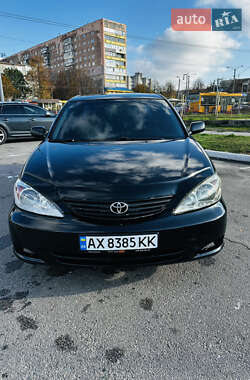 Седан Toyota Camry 2004 в  фото 2 Седан Toyota Camry 2004 в