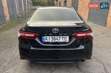 Седан Toyota Camry 2018 в 