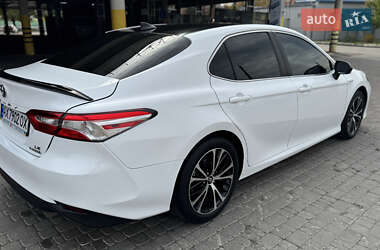 Седан Toyota Camry 2019 в Харькове Седан Toyota Camry 2019 в Харькове