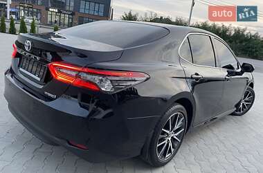 Седан Toyota Camry 2022 в 