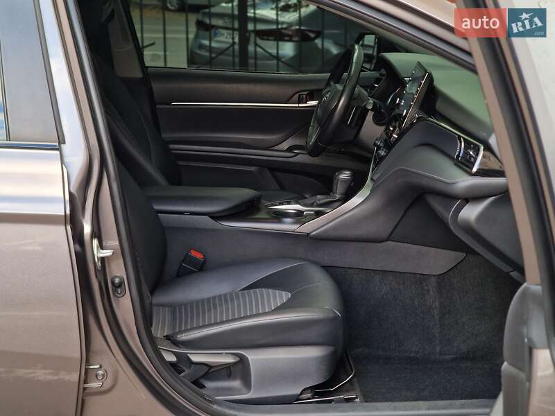 Седан Toyota Camry 2023 в Одесі фото 52 Седан Toyota Camry 2023 в Одесі