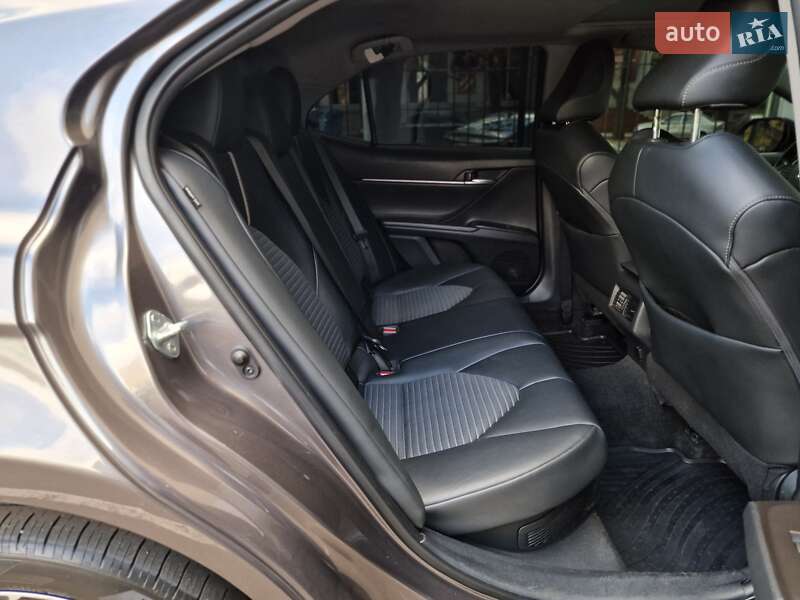 Седан Toyota Camry 2023 в Одесі фото 55 Седан Toyota Camry 2023 в Одесі